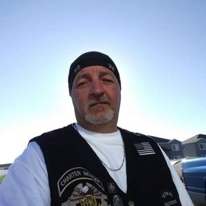 Meet your Posher, Lesliejames